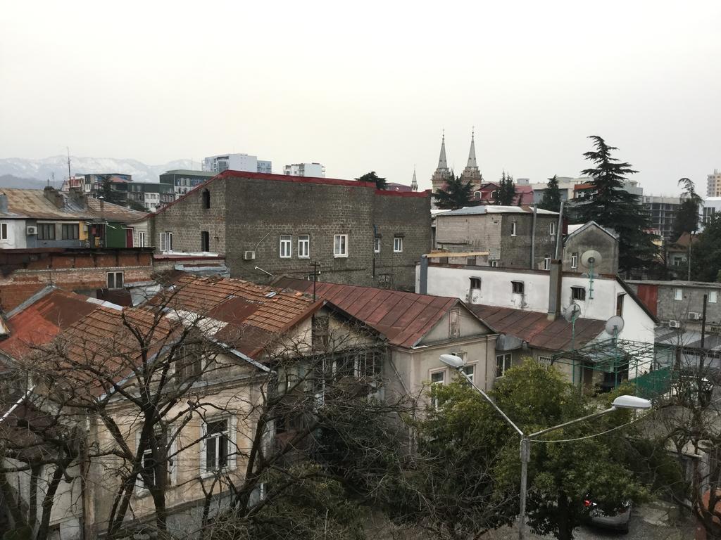 Nina'S Apartment On Gorgasali Μπατούμι Εξωτερικό φωτογραφία