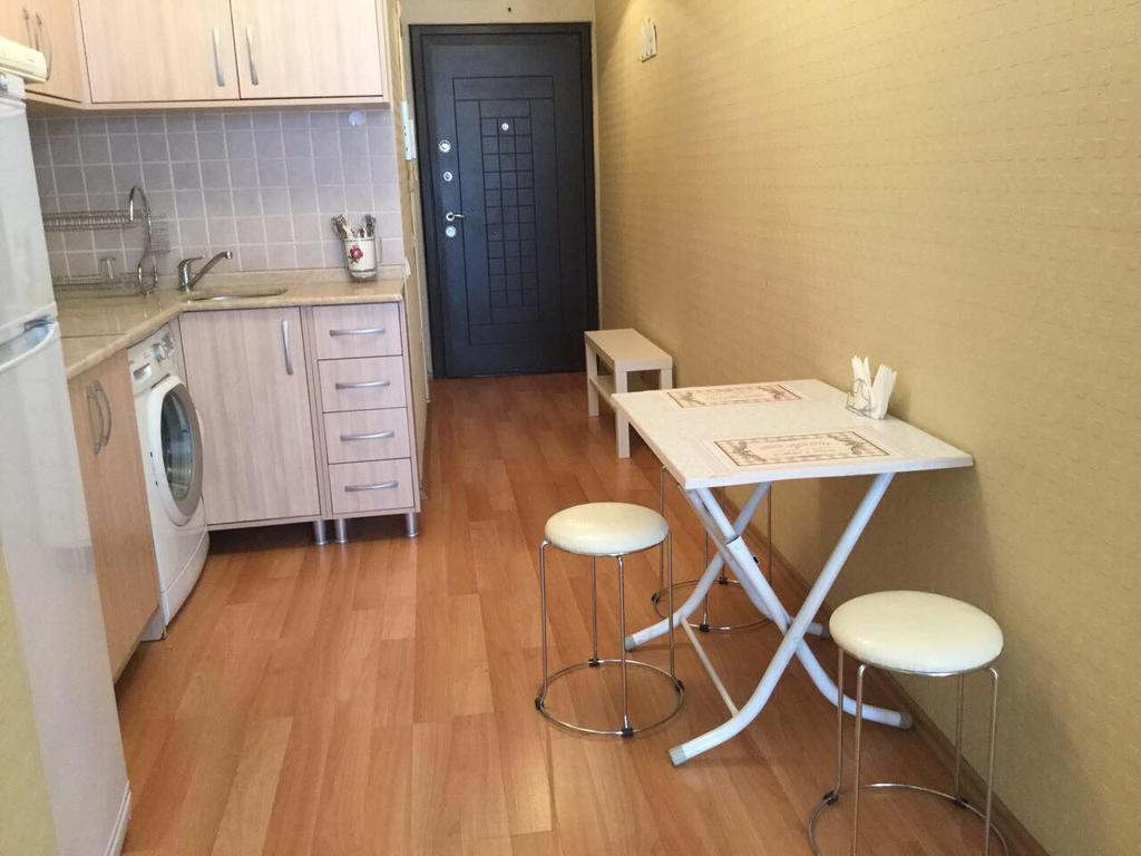 Nina'S Apartment On Gorgasali Μπατούμι Εξωτερικό φωτογραφία